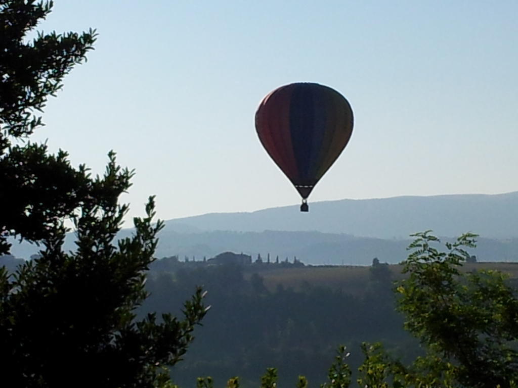 Agriturismo La Torraccia Todi Eksteriør billede