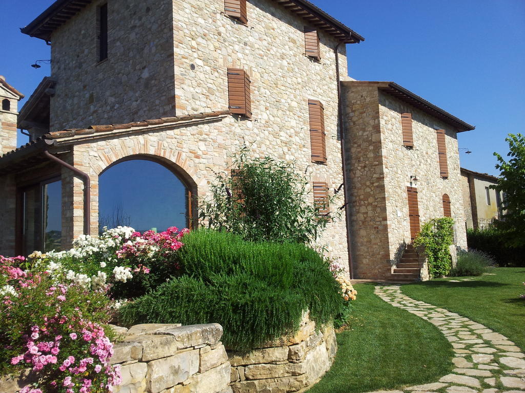Agriturismo La Torraccia Todi Eksteriør billede