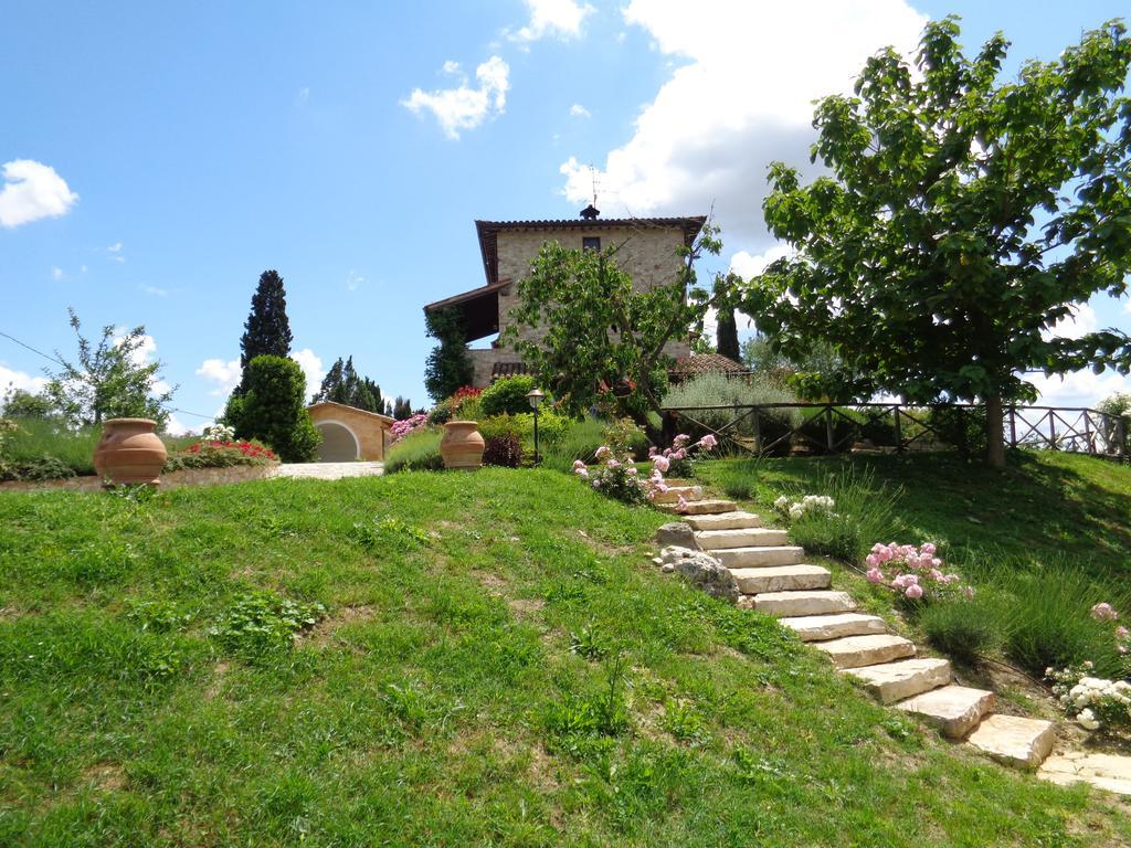 Agriturismo La Torraccia Todi Eksteriør billede